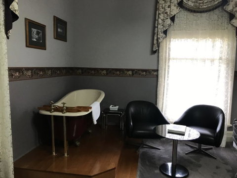 Daylesford Central Motor Inn - Accommodation Bookings 1