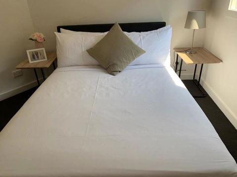 Delicate And Peaceful Bundoora Townhouse 12 - Accommodation Bookings 2