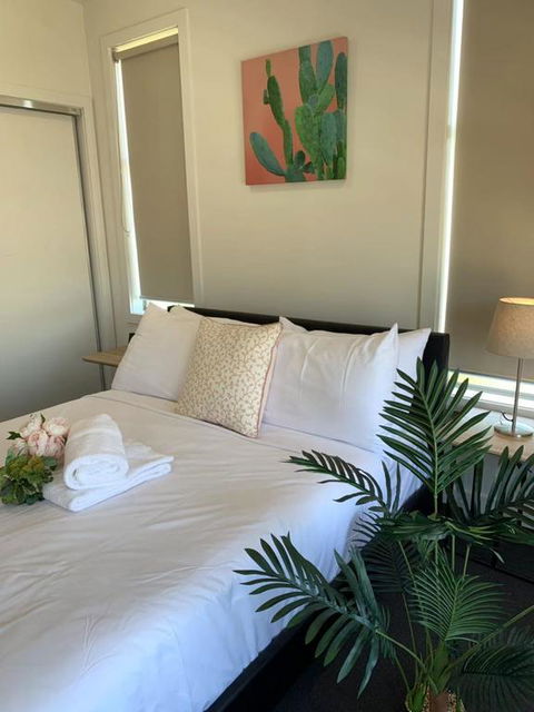 Delicate And Peaceful Bundoora Townhouse 12-R3 - Accommodation Bookings 3