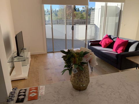 Delicate And Peaceful Bundoora Townhouse 12-R4 - Accommodation Bookings 3