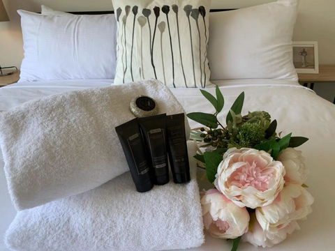 Delicate And Peaceful Bundoora Townhouse 20-R1 - Accommodation Bookings 2