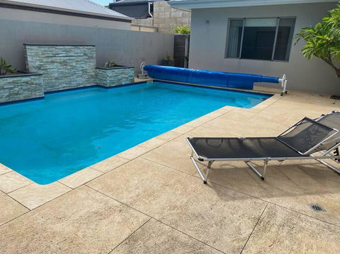 Delux Living In Wannanup - Accommodation Bookings 0