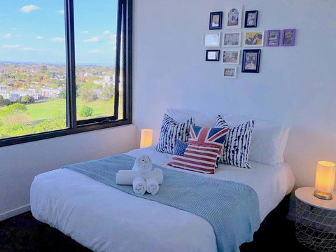 Deluxe , Central Park,  4B2B APT , BoxHill , Panorama - Accommodation Bookings 2
