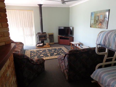 Denison Waterfront - Accommodation Bookings 1