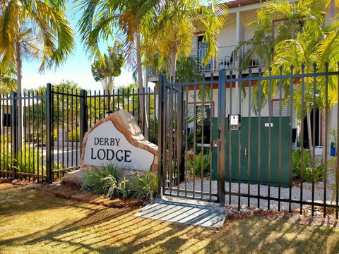 Derby Lodge Self Contained Apartments - Accommodation Bookings 2
