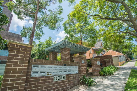 Designed Home Of Ultimate Convenience In Gordon - Accommodation Bookings 1