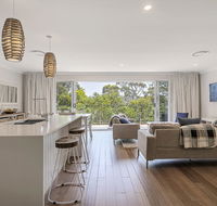 DESIGNER HOLIDAY BEACH PAD // 4 BED // COPA