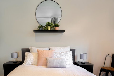 Designer Style Terrace In The Heart Of Surry Hills - Accommodation Bookings 2