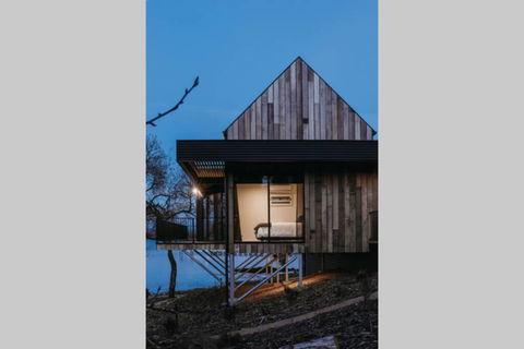 Deviot Boat House - Accommodation Bookings 2