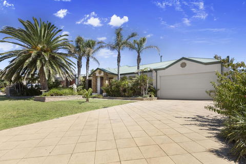 DIAMOND BAY RETREAT - SORRENTO - Accommodation Bookings 2