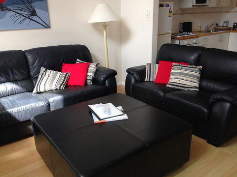 Dillon 7 - Accommodation Bookings 2