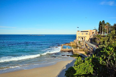 Dive Hotel - Accommodation Bookings 0