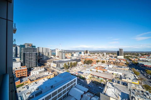 Divinity On Morphett - In The Heart Of The CBD - Free Wifi - Nespresso - Accommodation Bookings 1