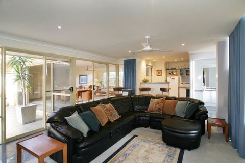 Dolphin 3 Bedroom House By Shoalwater Executive Homes - Accommodation Bookings 0