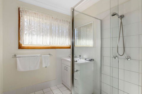 Dolphin Sands Holiday Cabins - Accommodation Bookings 3