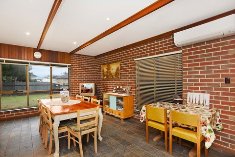 Don Carmella - Accommodation Bookings 2