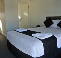 Dooley's Tavern  Motel Springsure