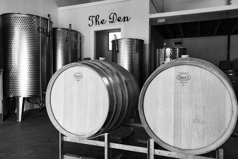 Double Oaks Tiny House - Accommodation Bookings 3