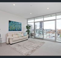 Down Town on Pirie - Heart of East End - Wifi - Netflix - Accommodation Bookings