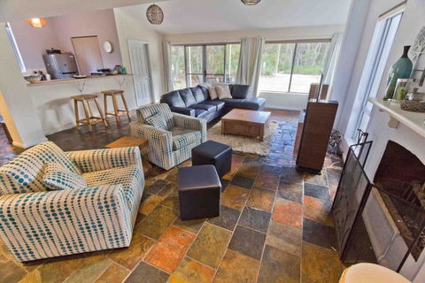 Downtime - Accommodation Bookings 1