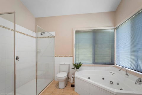 DRIFTWOOD VILLA - Free Wifi, Walk To Beach - Accommodation Bookings 2
