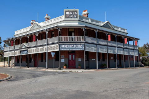 Duke's Inn - Accommodation Bookings 0