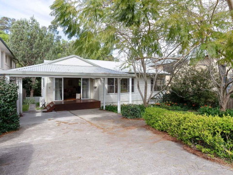 Dutchies Haven', 11 Christmas Bush Ave - Air Con, Large Enclosed Yard, 2 Minute Walk To Dutchies - Accommodation Bookings 0