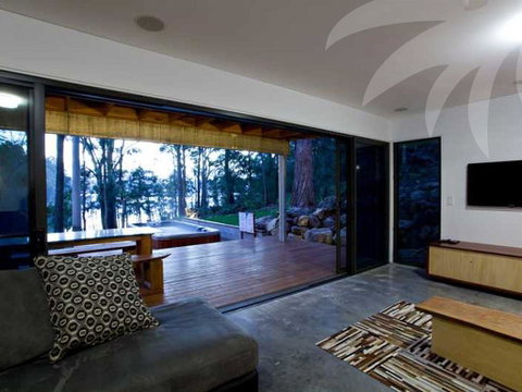 Dux Nutz - Accommodation Bookings 1