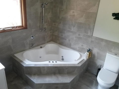 Eagle's Roost Farmstay B&B - Accommodation Bookings 2
