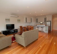 Eastern Beach - Accommodation Bookings