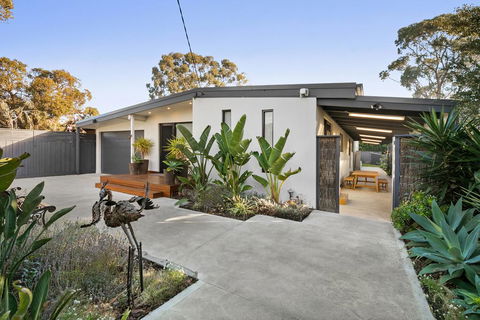 Easy Living Bayside Accommodation - Accommodation Bookings 0