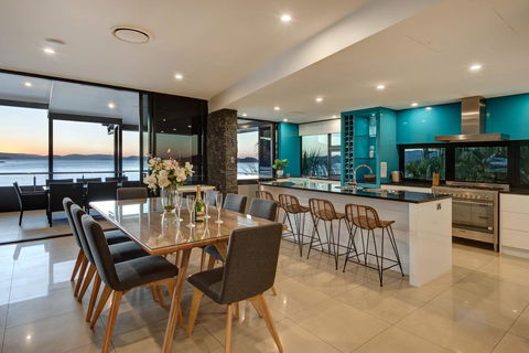 Edge Apartments - Accommodation Bookings 3