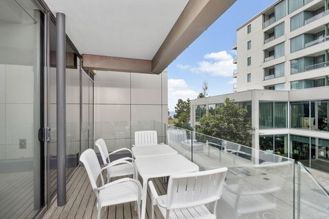 Edgewater 208 - Accommodation Bookings 3