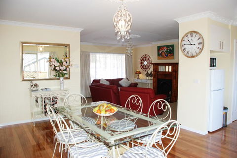 Edwards Rose - Accommodation Bookings 3