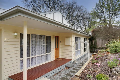 Edwards Rose - Accommodation Bookings 1