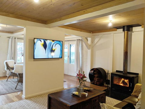 El Camino Country Cottage With Terrace And Stunning Views - Accommodation Bookings 3