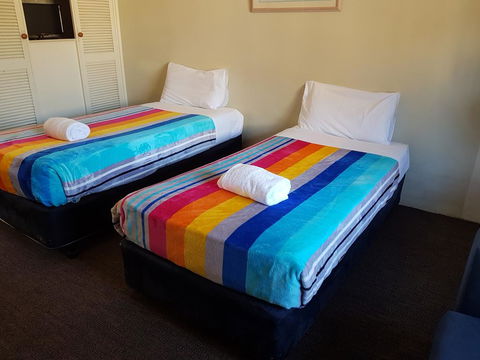 El Lago Tourist Park - Accommodation Bookings 2