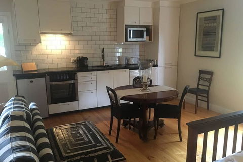 Elmswood BnB - Accommodation Bookings 3