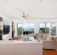Embracing DutchiesNelsons Bay - Accommodation Bookings