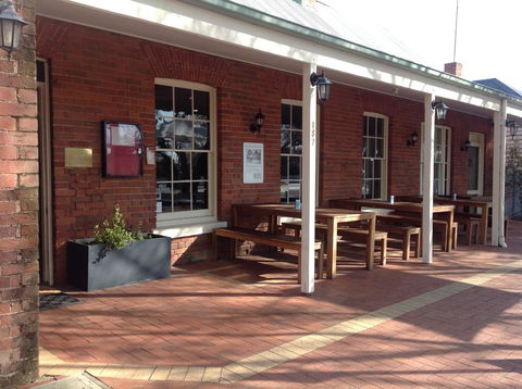 Emeu Inn Bed & Breakfast - Accommodation Bookings 0