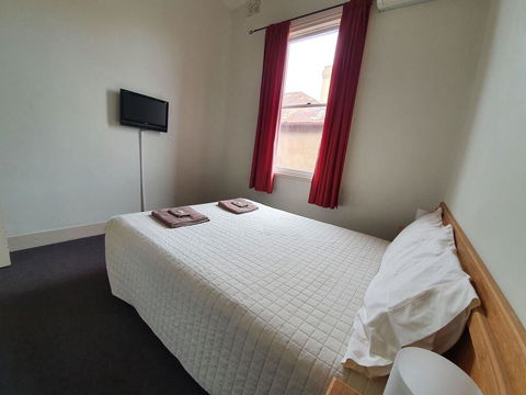 Empire Hotel Goulburn - Accommodation Bookings 1