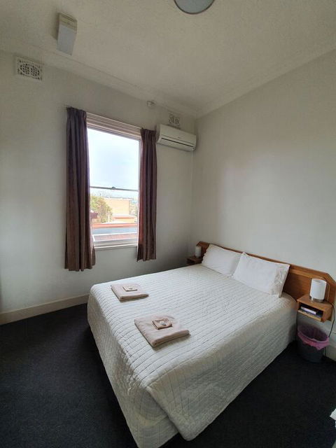 Empire Hotel Goulburn - Accommodation Bookings 3