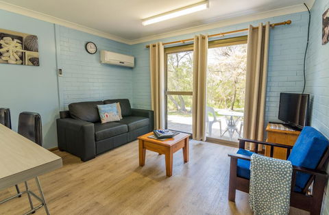Emu Beach Chalets - Accommodation Bookings 1