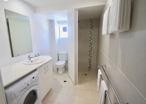 Endeavour Inn Emu Park - Accommodation Bookings 2
