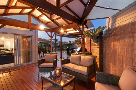 Endless Summer - Accommodation Bookings 2