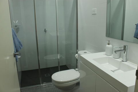 Enjoyable Holiday Home For Group Six - Accommodation Bookings 2