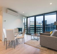 EQ Tower Luxury 1 Bedroom Central Melbourne