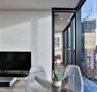 EQ TOWER Melbourne CBD APT