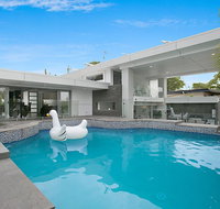 Essence of Broadbeach - Accommodation Bookings