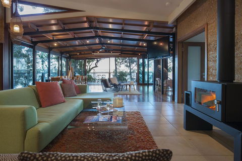 Eumarella Shores Noosa Lake Retreat - Accommodation Bookings 1